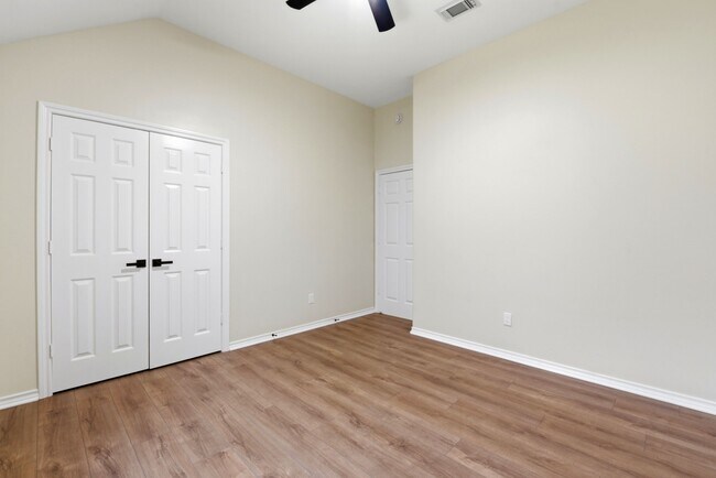 Building Photo - 29819 S Legends Village Cir