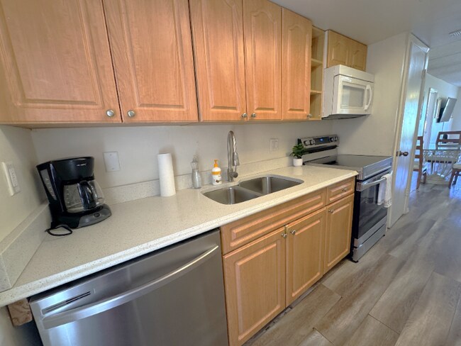 Building Photo - 12760 Indian Rocks Rd