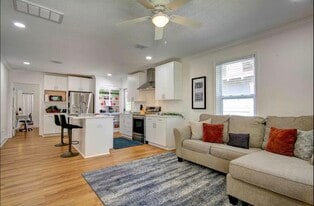 Building Photo - 5804 N Miami Pl