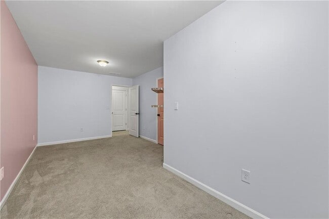 Building Photo - 5038 Longview Walk