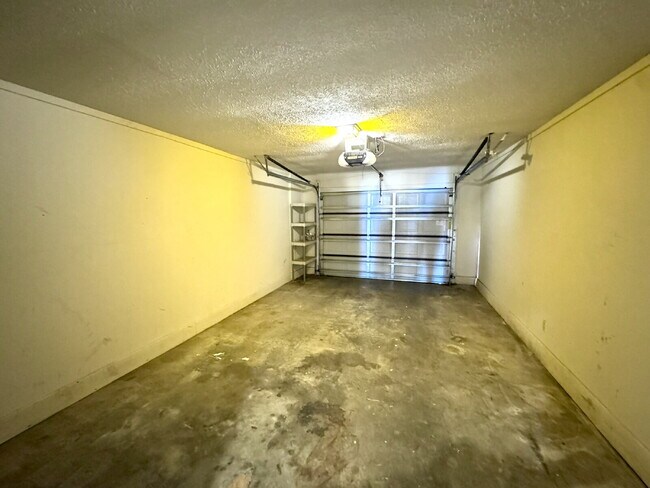 Building Photo - WATER FRONT PROPERTY!!!!!