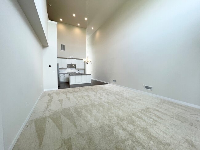 Building Photo - 1104 Whipple Rd