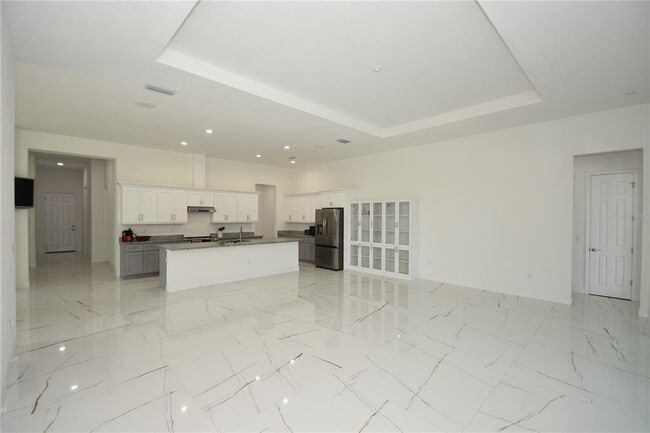 Building Photo - 108 Plainview Dr