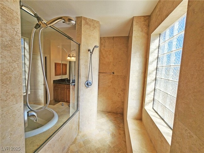 Building Photo - 3580 Prairie Ave