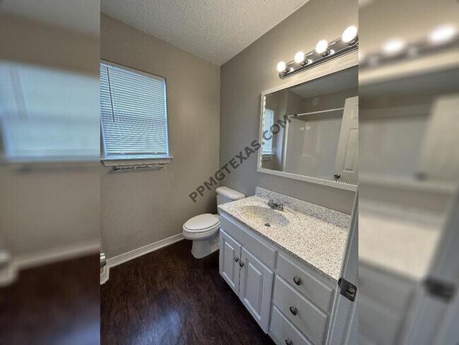 Building Photo - 16 War Eagle Dr