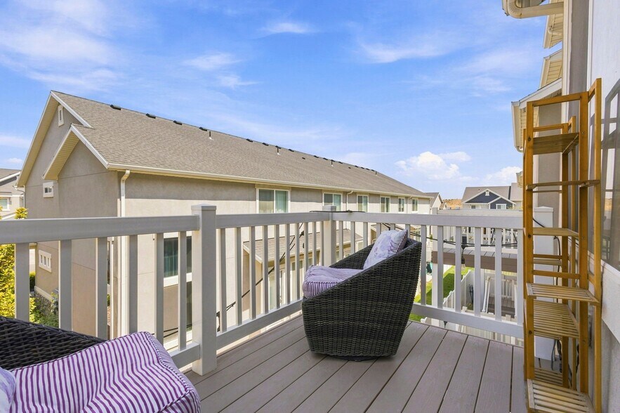Building Photo - 4318 W Burwell Ln