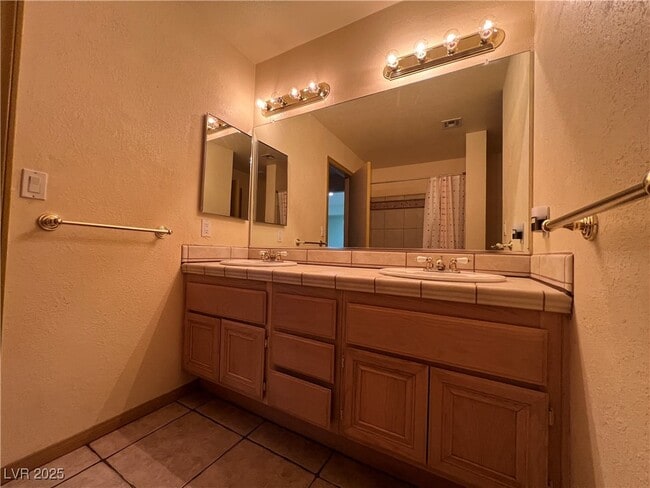 Building Photo - 4325 Silvercrest Ct