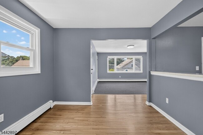Building Photo - 1755 Winfield St