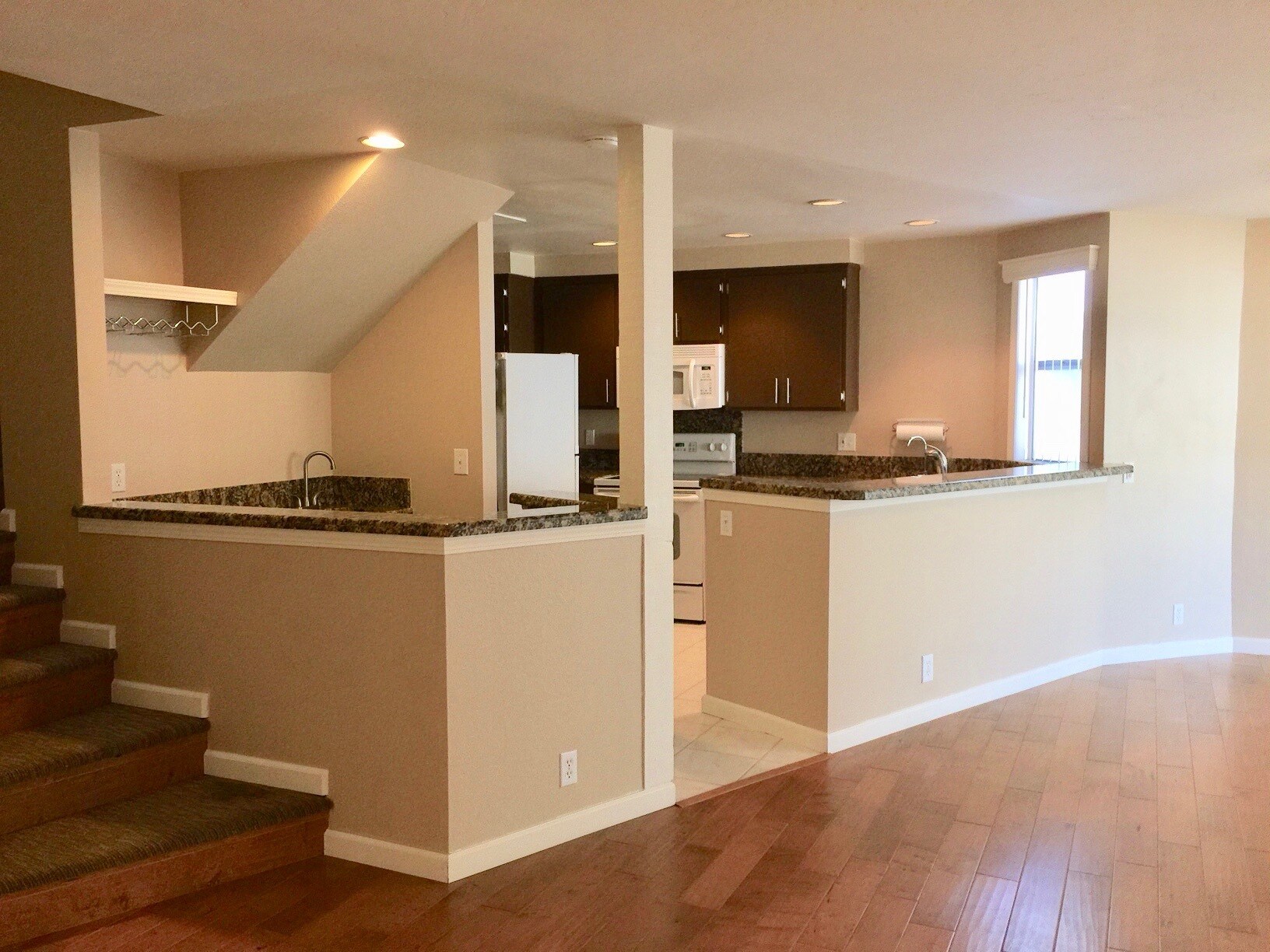 Kitchen and Wetbar - 8444 Via Sonoma