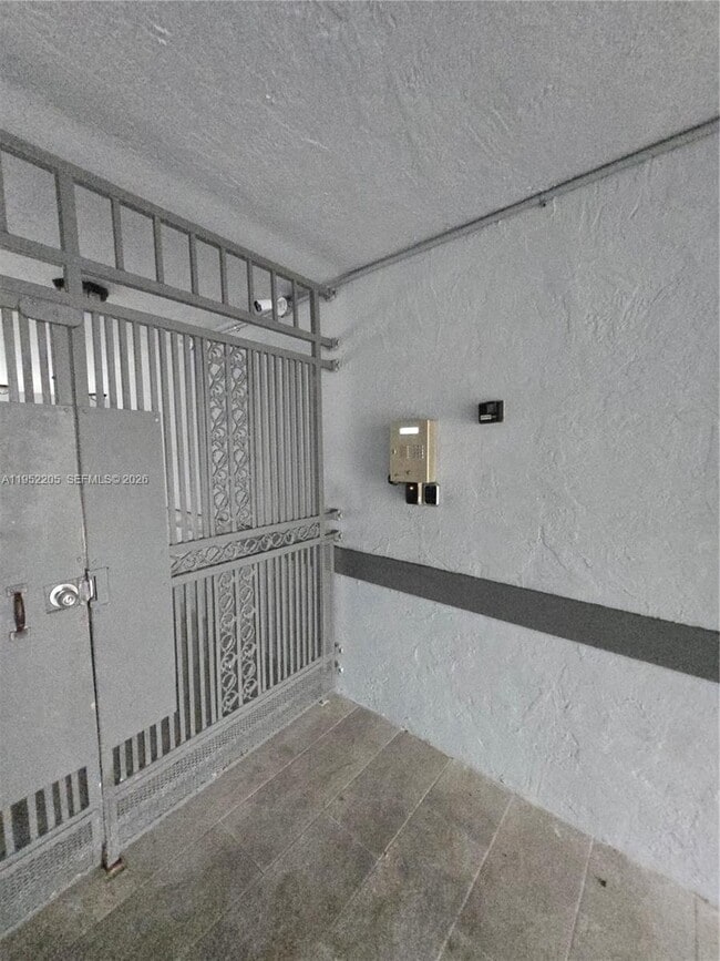 Building Photo - 12219 SW 14th Ln