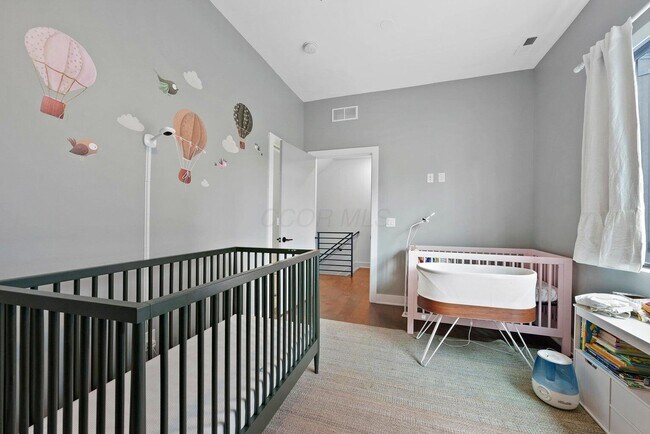 Building Photo - 236 Neruda Ave