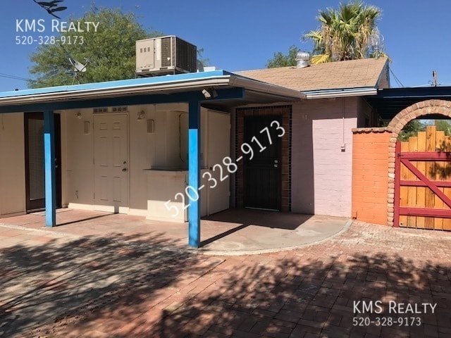 Building Photo - 625 N Desert Ave