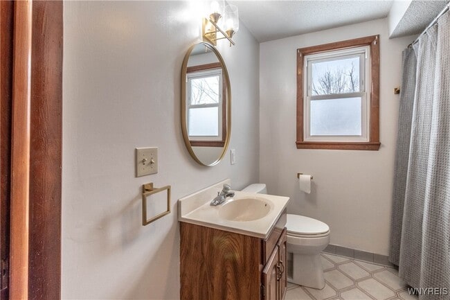 Building Photo - 194 Boncroft Dr