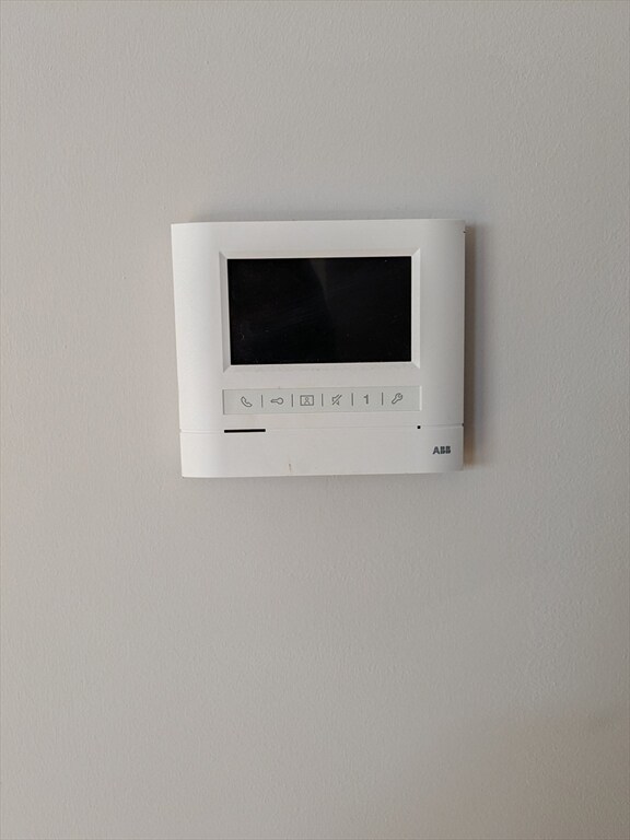 Building Photo - 8 Banton St