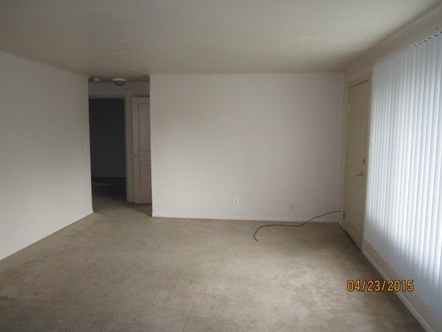 Building Photo - 902 S Hartford St