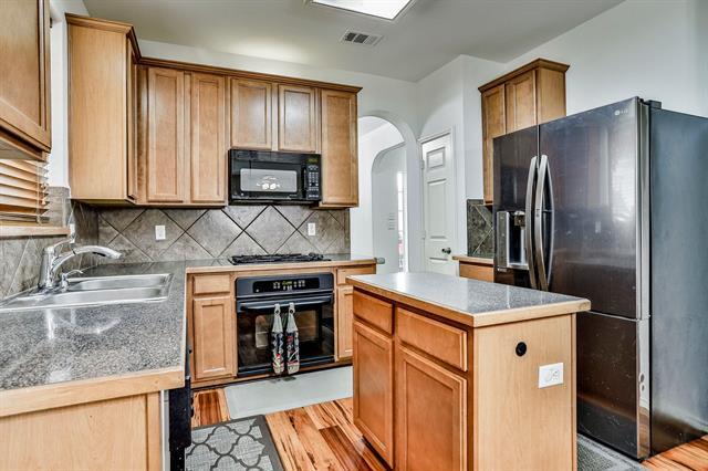 Building Photo - 9921 Delamere Dr