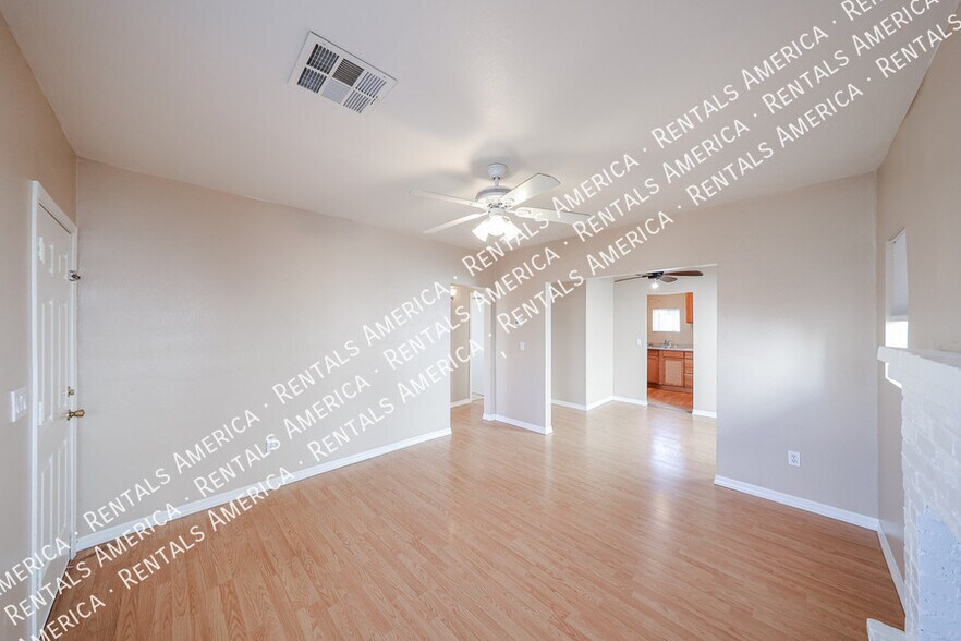 Building Photo - 713 N 9th St