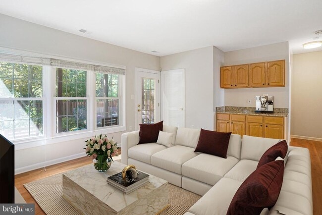 Building Photo - 2248 Journet Dr