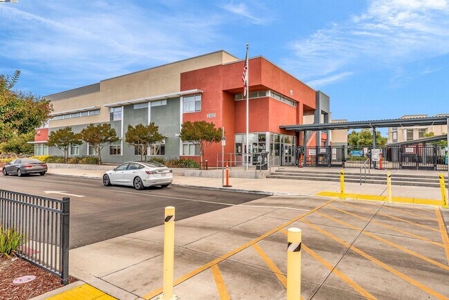 Building Photo - 4287 Loyalton Rd