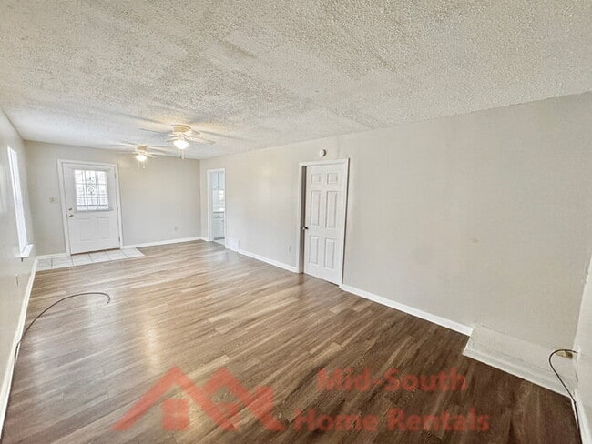 Building Photo - 7312 Countryside Road