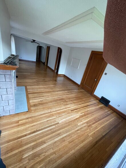 Building Photo - 112 Culver Rd