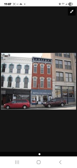 129 Main - 129 Main St