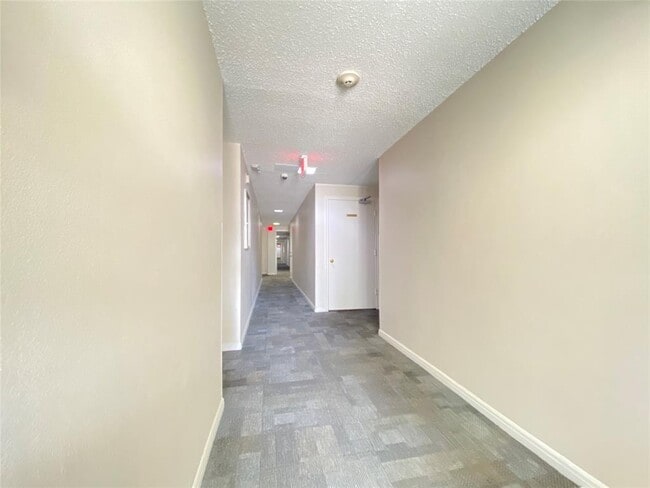 Building Photo - 2601 Bellefontaine St