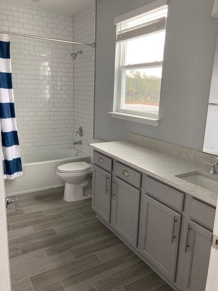 One of the 4 bathrooms - 363 Caribbean Pl
