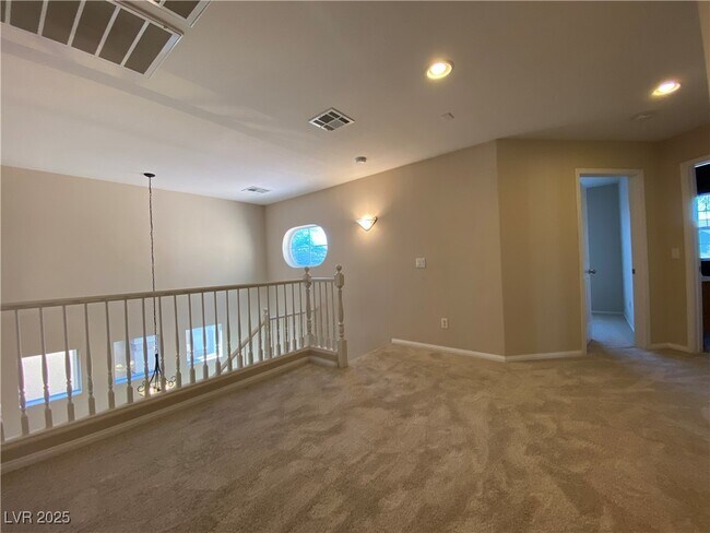 Building Photo - 6127 W Levi Ave