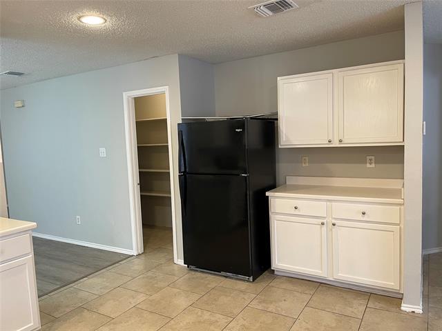 Building Photo - 4611 Wedgewood Dr