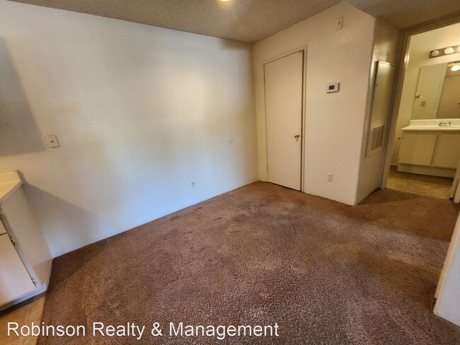 Building Photo - 1 br, 1 bath House - 240 Mission Catalina ...