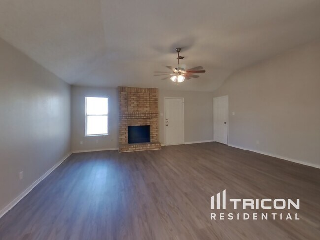Building Photo - 2239 Barnett Street Lancaster TX