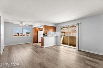 Building Photo - 7300 W Pirates Cove Rd