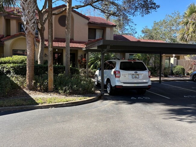 Building Photo - Beautiful 2 story townhouse in Cypress Club