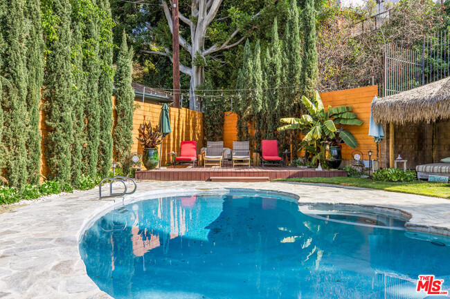 Building Photo - 3092 Laurel Canyon Blvd