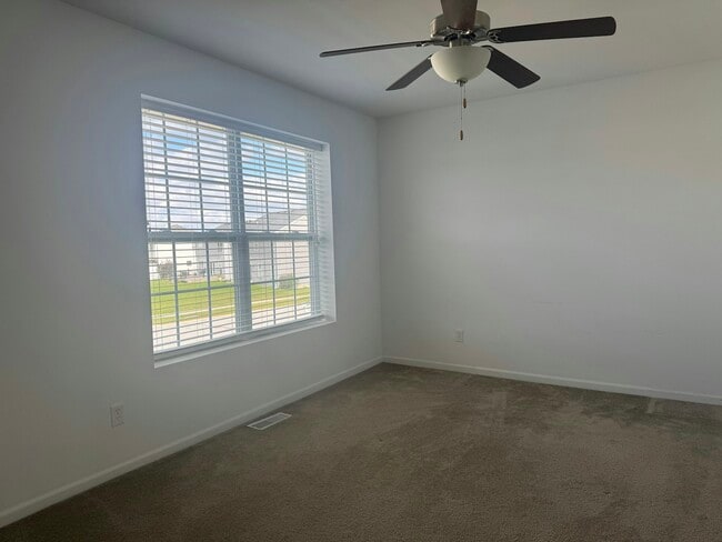 Building Photo - 13187 Roosevelt Pl