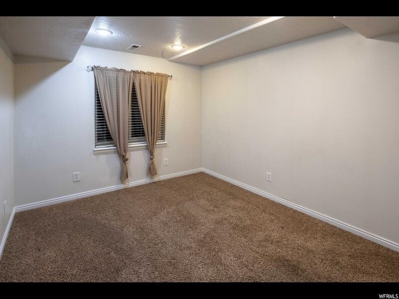 Building Photo - 10167 N Cottonwood Dr