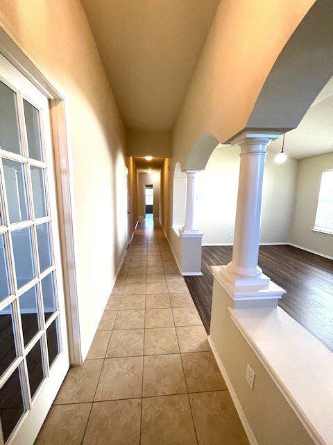 Building Photo - 6721 Cold Water