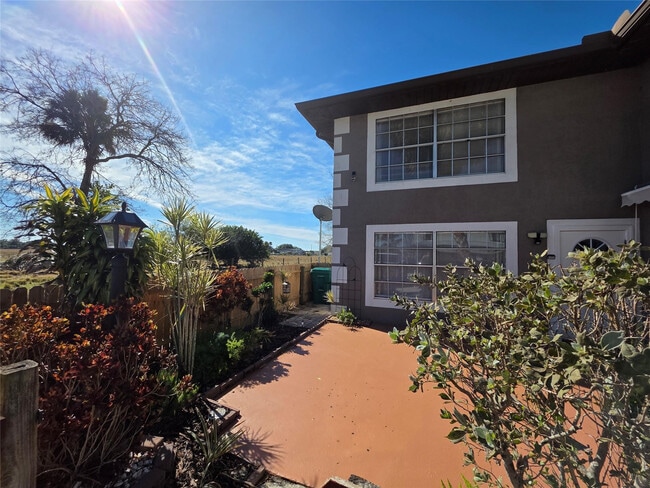 Building Photo - 5282 SE 43rd Trce