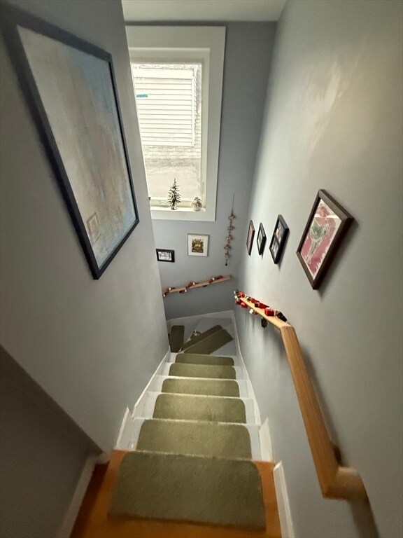 Building Photo - 287 Beacon St