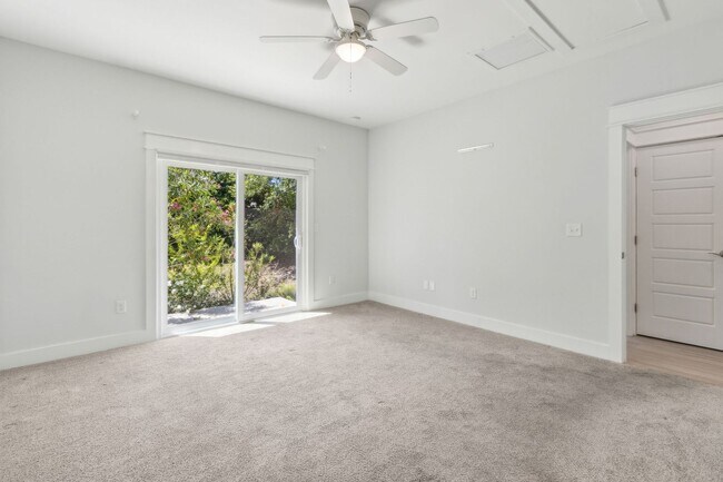 Building Photo - Amelia Island Cottage - Excellent condition