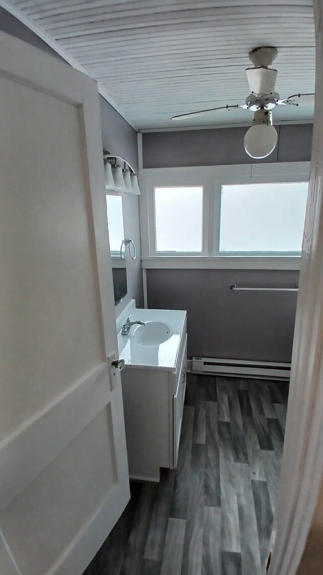 Building Photo - 679 Ohio Ave