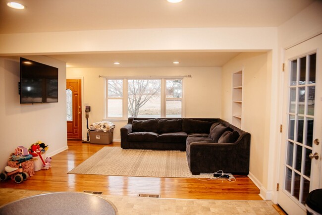 Building Photo - 2721 Maytown Rd