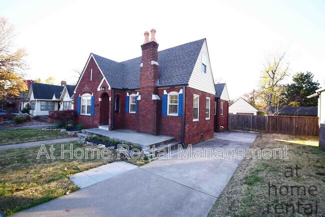 Building Photo - 1740 S Yorktown Ave