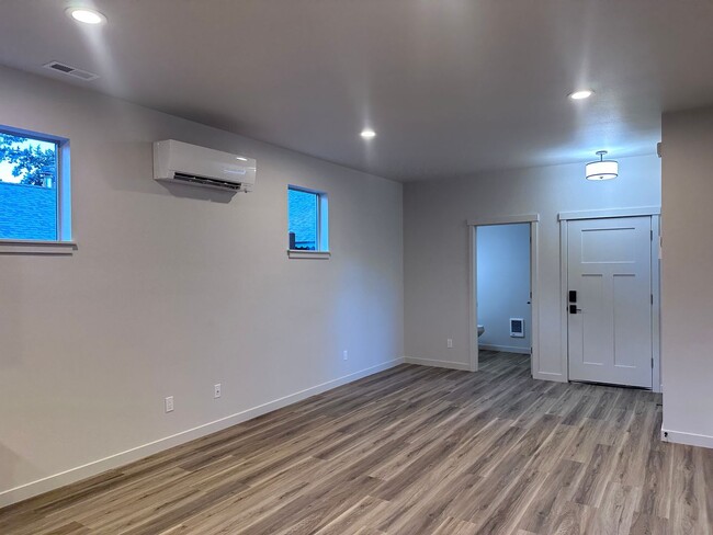 Building Photo - BRAND NEW 2 Bedroom - Available 5/5