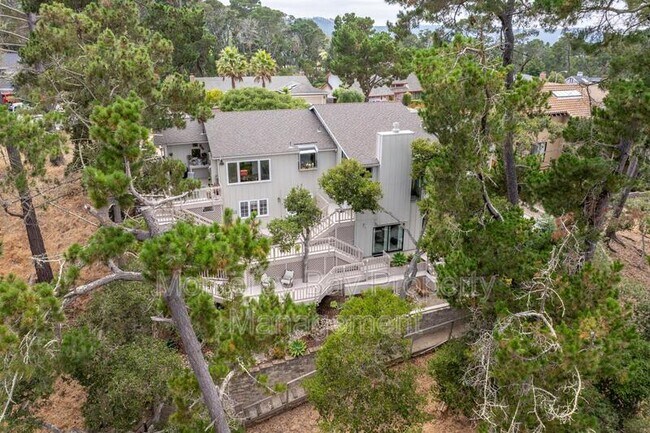 Building Photo - 18 Deer Stalker Path