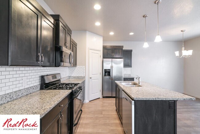 Building Photo - 4 Bedroom Home In The Villas At Sienna Hills