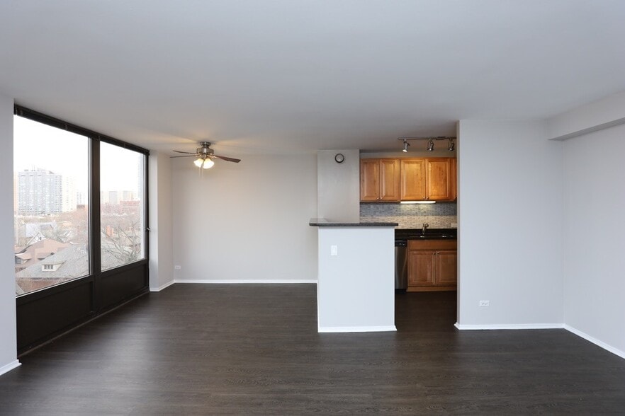 Building Photo - 4334 N Hazel St