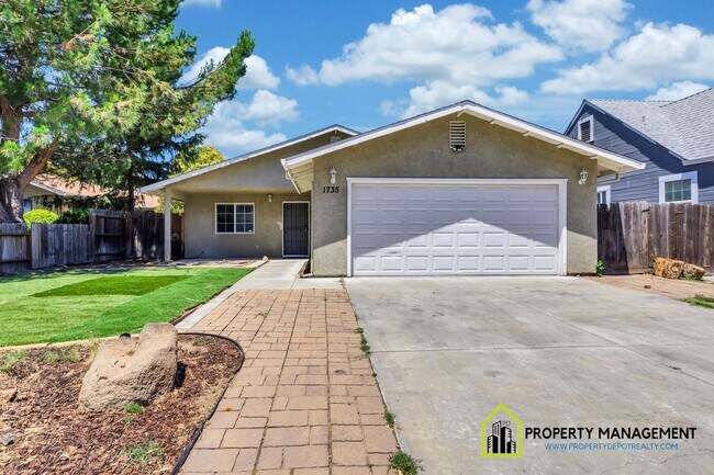 Primary Photo - Cozy 3-Bedroom Home with Modern Touches