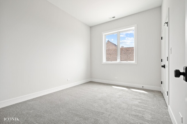 Building Photo - 4336 S Vincennes Ave